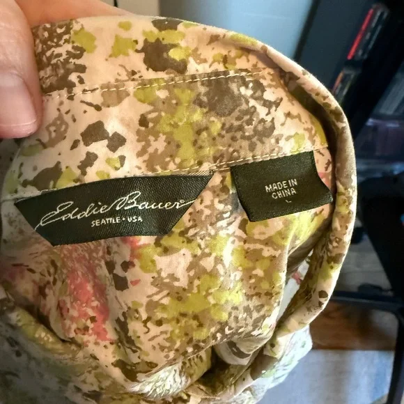 Cute Eddie Bauer blouse - Picture 6 of 7